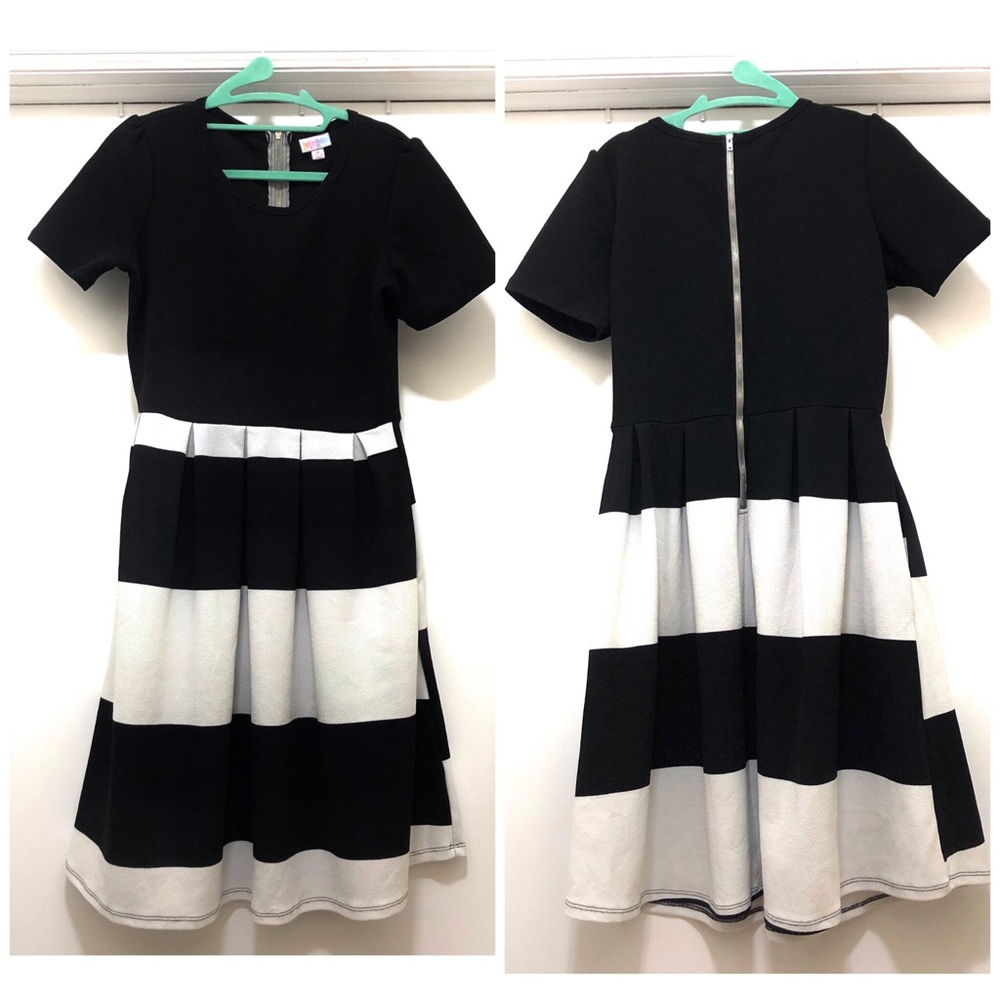 LuLaRoe Amelia Dress with Pockets!